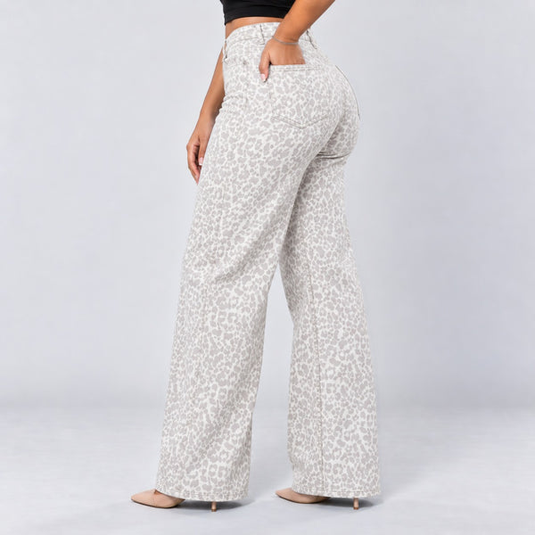White Leopard jeans, Back three-quarter, hand in pocket